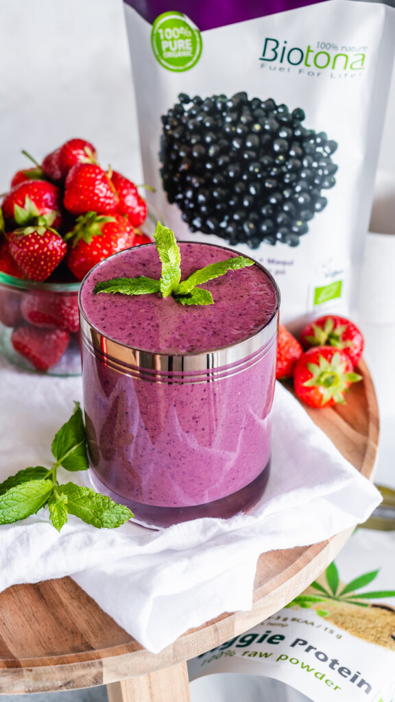 Maqui and protein smoothie - Biotona